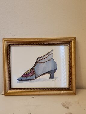♤ Gold Framed Vintage-Inspired Light Blue Shoe Art Print with Pink Accent